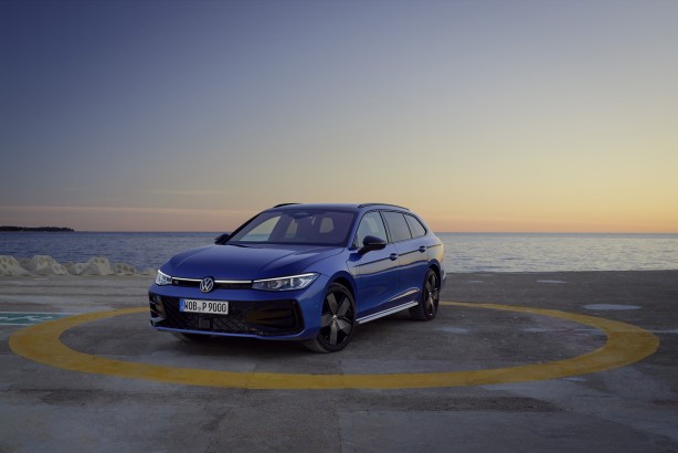 Foto - Segmentinin hâkimi Passat Türkiye’de! Yenilenen otomobil neler sunuyor? Fiyatı ne kadar?