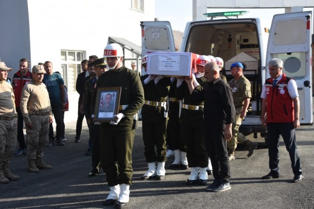 Foto - Şehide son veda!