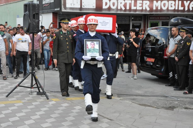 Foto - Şehidimiz Enes Gazi Özdemir, Yozgat'ta son yolculuğuna uğurlandı