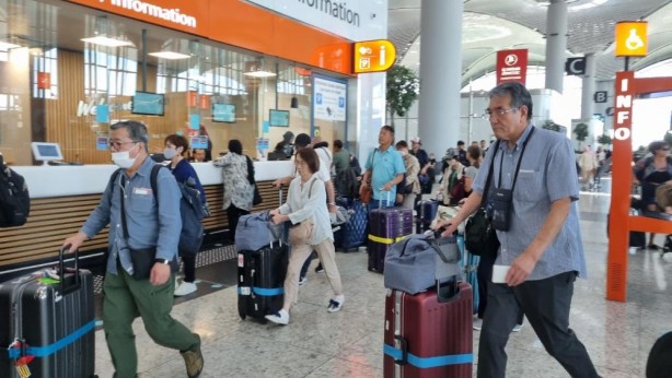 Foto - Şehir biraz nefes alacak! İstanbul'dan kaçan kaçana