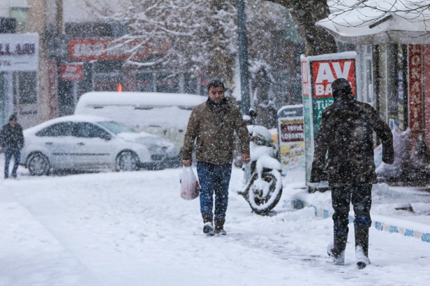 Foto - Şehirde kar yağışı