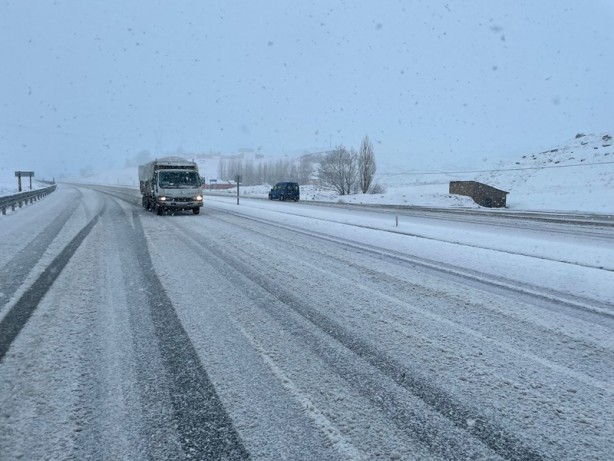 Foto - Şehirde kar yağışı