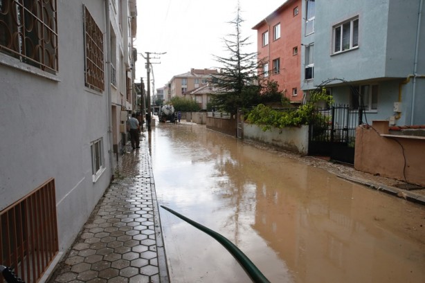 Foto - Şehirde sağanak yağış! Zor anlar