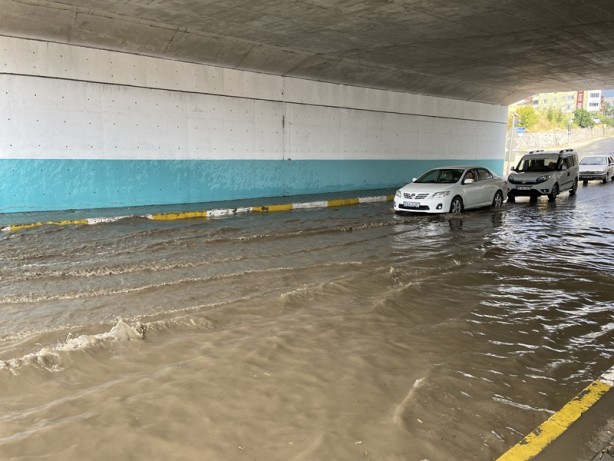 Foto - Şehirde şiddetli sağanak