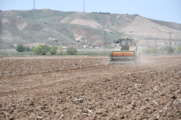 Foto - Şehirde tarihi gün! Toprakla buluşturuldu