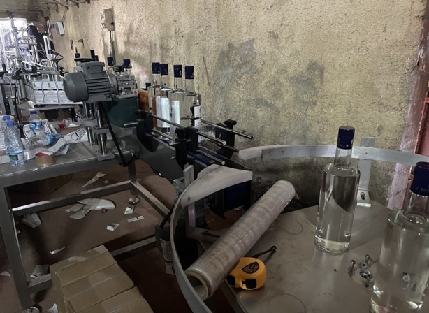 Şehirde yaklaşık 3 ton sahte içki ele geçirildi