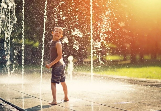 Foto - Şehirdeki tüm fıskiyeler kapatıldı! ABD'de beyin yiyen amip paniği: Bir çocuk hayatını kaybetti