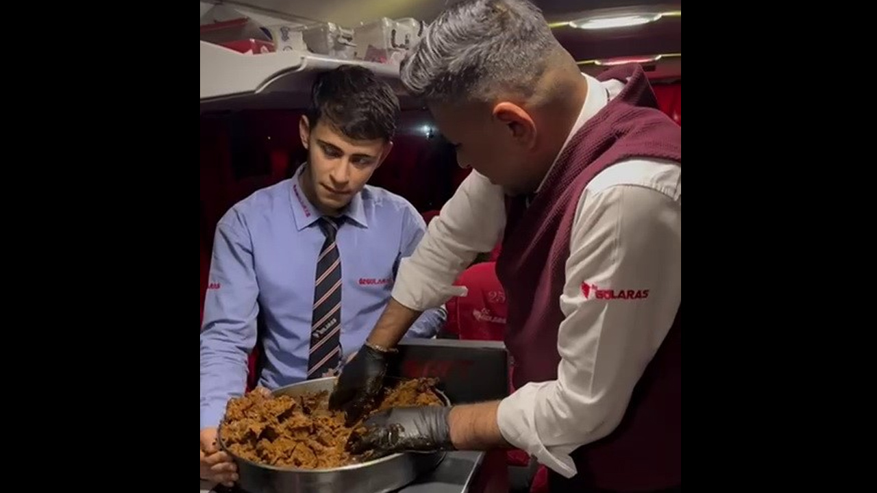 Foto - Şehirlerarası yolcu otobüslerinde ikramlıklar değişti! Kek ve çay gitti bakın yerine ne geldi