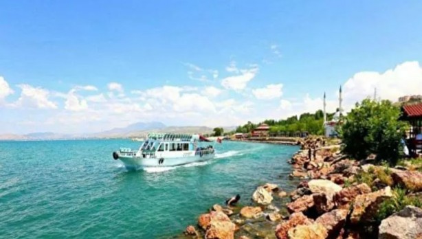 Foto - Şehirlerin Osmanlı dönemindeki isimlerini merak ettiniz mi? Smyrna, Hattena, Çölemerik...