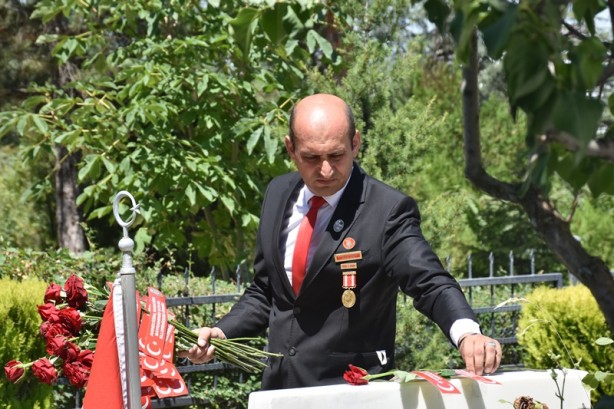 Foto - Şehit ailelerinin hüzünlü bayram arifesi