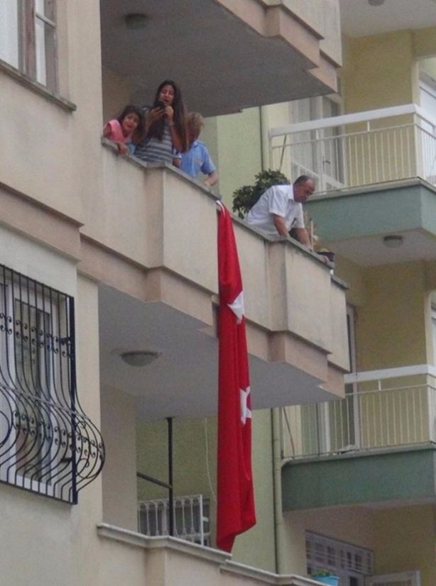 Foto - Şehit askerlerin evine ateş düştü