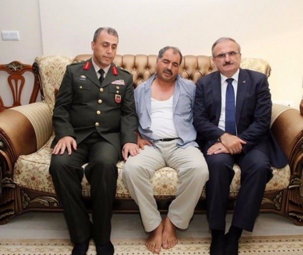 Foto - Şehit askerlerin evine ateş düştü