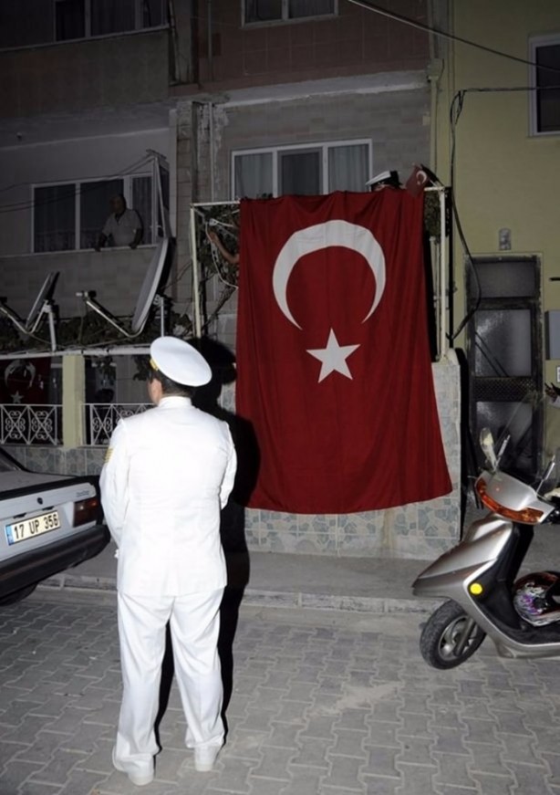 Foto - Şehit askerlerin evine ateş düştü