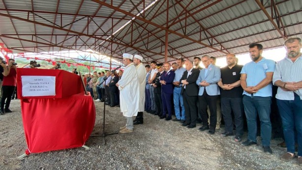 Foto - Şehit Astsubay Mustafa Tatlı gözyaşlarıyla son yolculuğuna uğurlandı!