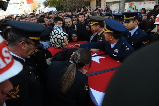 Foto - Şehit çocuklarının babalarına son vedası yürekleri dağladı