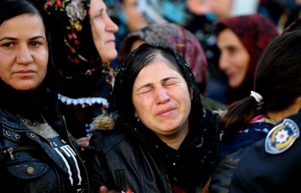 Foto - Şehit çocuklarının babalarına son vedası yürekleri dağladı