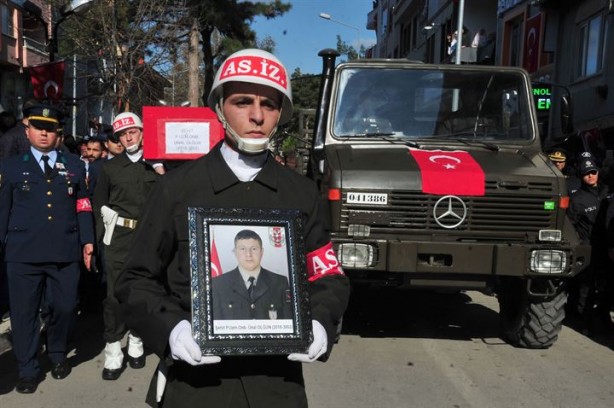 Foto - Şehit çocuklarının babalarına son vedası yürekleri dağladı