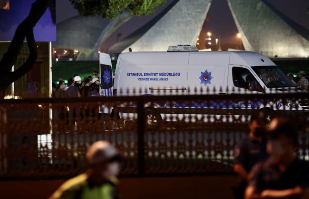 Foto - Şehit edilen emniyet müdür yardımcısının naaşı İstanbul'a getirildi