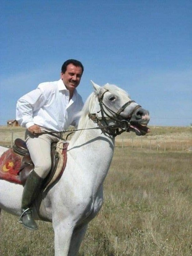 Foto - Şehit edilişinin 9. yıl dönümünde dava adamı Muhsin Yazıcıoğlu!