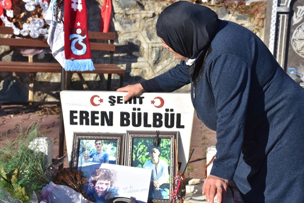 Foto - Şehit Eren Bülbül'ün annesi oğlunun hayatını anlatan filmi böyle yorumladı