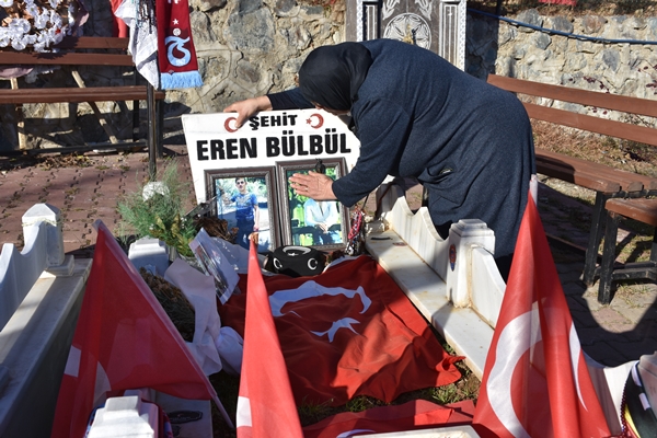 Foto - Şehit Eren Bülbül'ün annesi oğlunun hayatını anlatan filmi böyle yorumladı