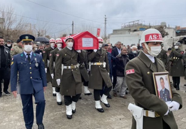 Foto - Şehit havacı uzman çavuş, Adıyaman'da ebediyete uğurlandı