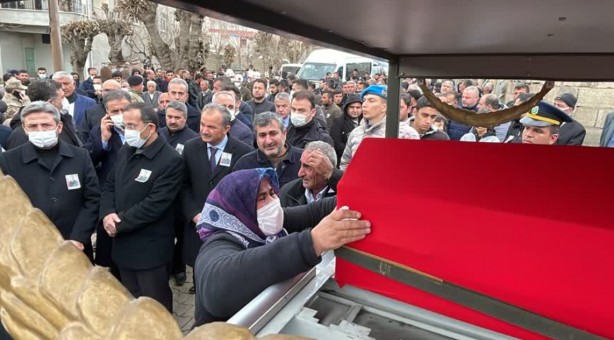Foto - Şehit havacı uzman çavuş, Adıyaman'da ebediyete uğurlandı