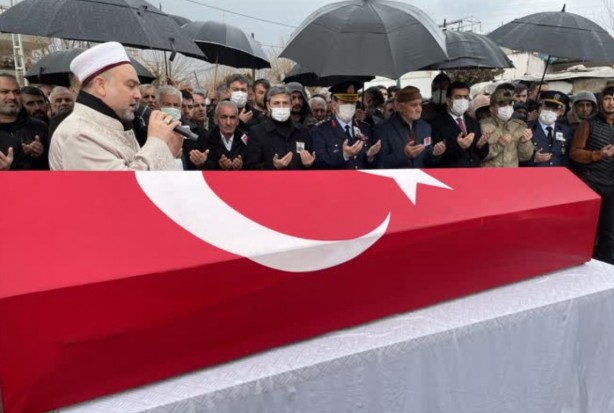 Foto - Şehit havacı uzman çavuş, Adıyaman'da ebediyete uğurlandı