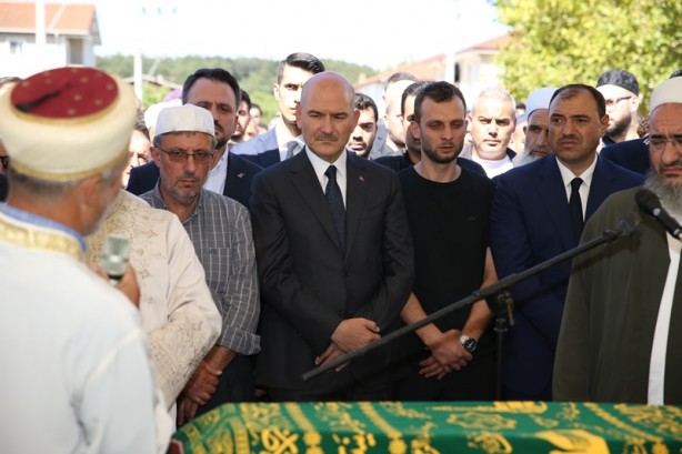 Foto - Şehit Kaymakam Safitürk'ün babası son yolculuğuna uğurlandı