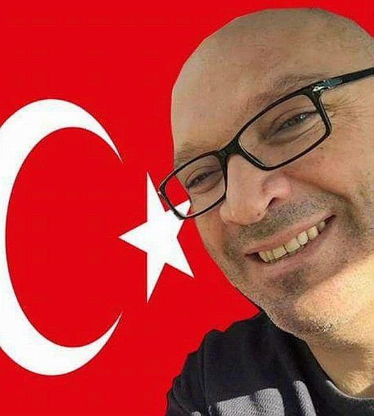 Foto - Şehit kızının babasına yazdıkları duygulandırdı! "Her zaman kalbimizdesin"