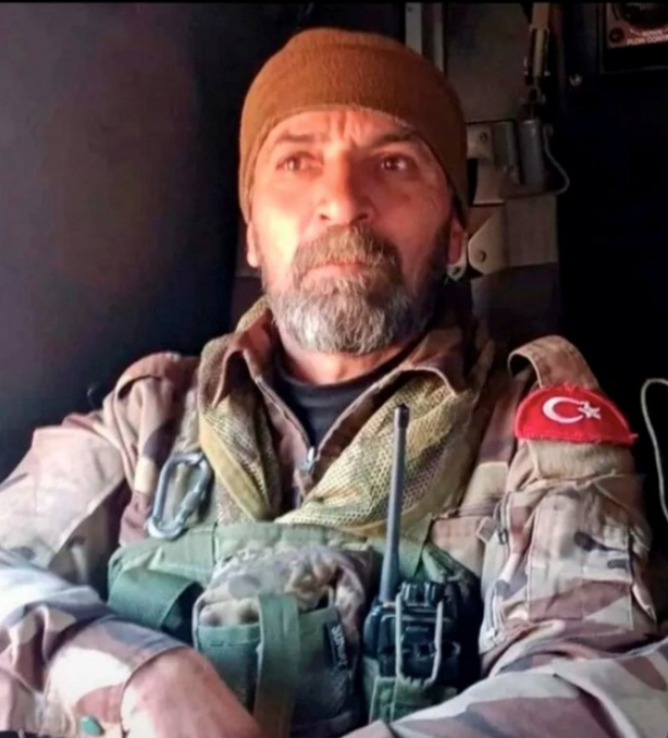 Foto - Şehit komutanın oğlundan Kemal Kılıçdaroğlu'na tepki: Babamın dağlarda mücadele ettikleriyle yol yürüyorlar