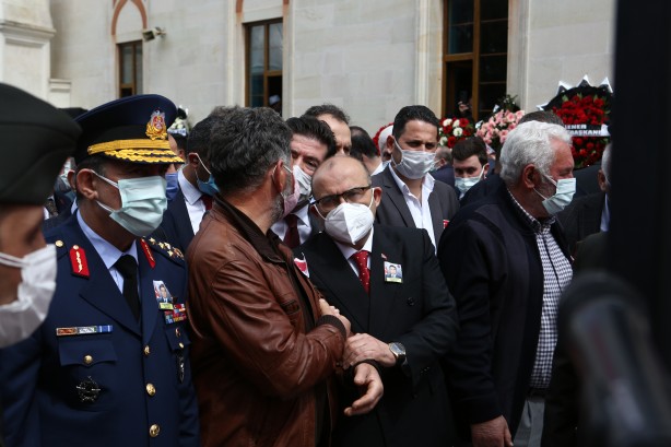 Foto - Şehit pilot son yolculuğuna uğurlandı