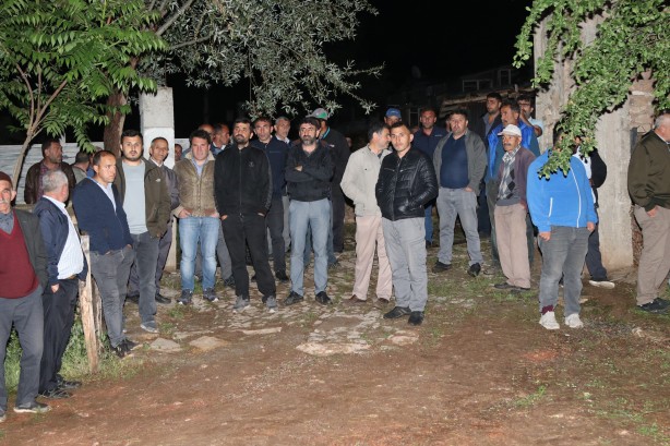 Foto - Şehit Piyade Uzman Çavuş Ömer Yıldırım'ın Sivas'taki ailesine şehadet haberi verildi