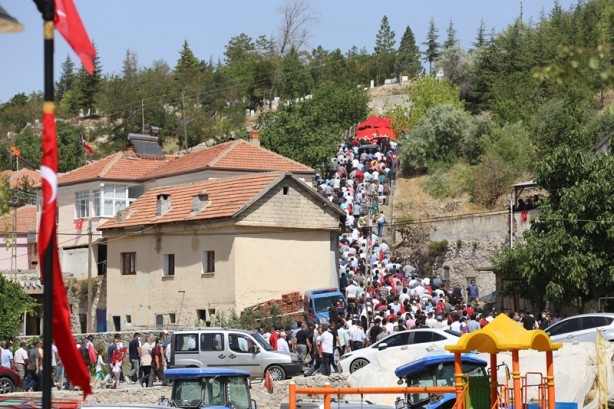 Foto - Şehit Piyade Uzman Çavuş, son yolculuğuna uğurlandı