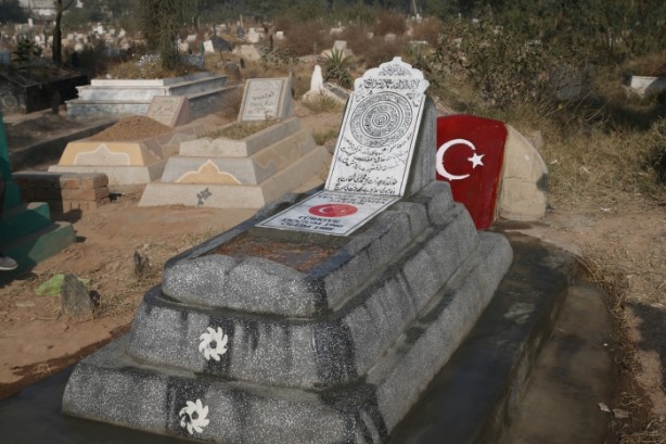 Foto - Şehit Tekiner Tayfur'un Pakistan'daki mezarı bulundu