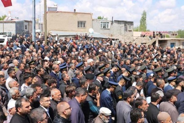 Foto - Şehit uzman çavuş, son yolculuğuna uğurlandı