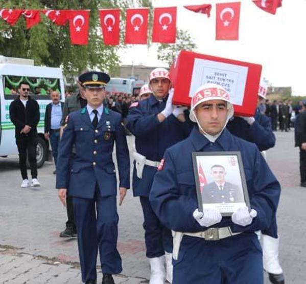 Foto - Şehit uzman çavuş, son yolculuğuna uğurlandı