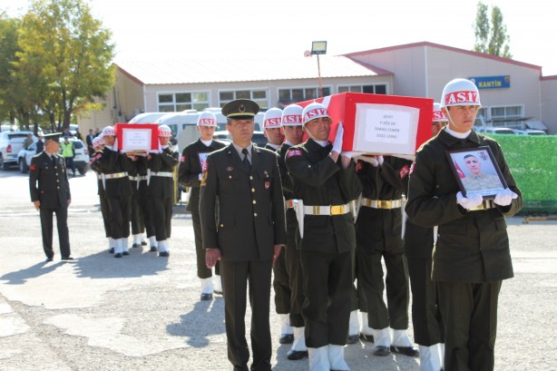 Foto - Şehitler son yolculuğuna uğurlandı