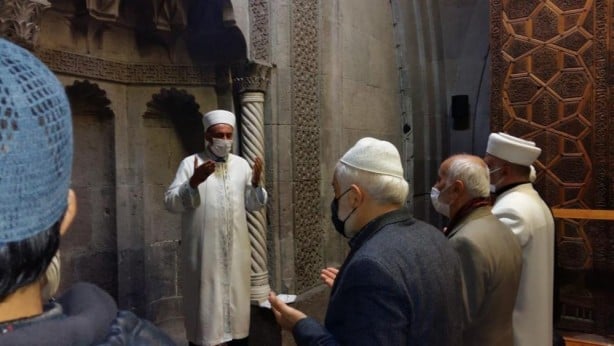 Şehitlerimiz için gıyabi cenaze namazı