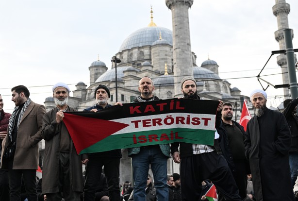Foto - Şehitlerimize rahmet, Filistin'e destek, İsrail'e lanet! On binler Galata'da buluştu