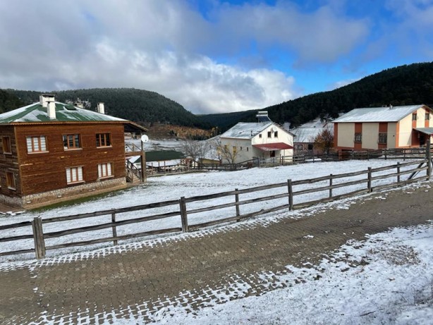 Foto - Şehre kar yağdı