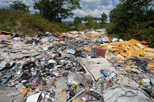 Şehrin göbeğinde kimsenin anlam veremediği manzara