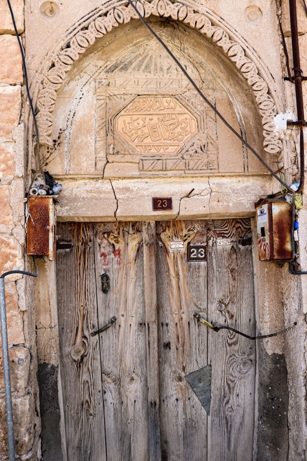 Foto - Şehrin tarihi ahşap kapıları için araştırma