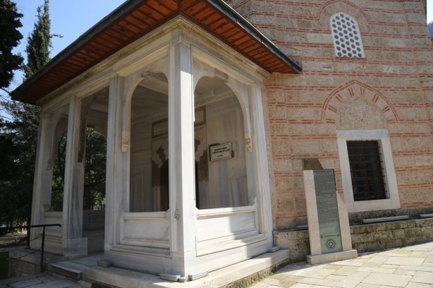 ﻿Şehzade Ahmed Türbesi