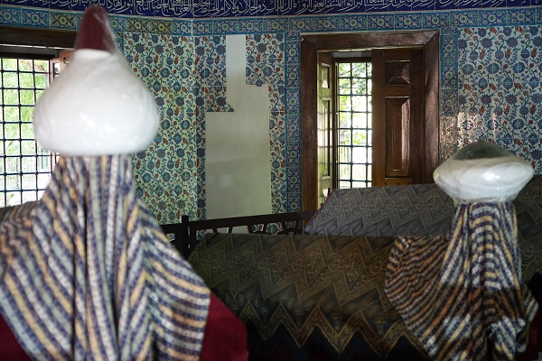 Foto - Şehzade Mustafa'nın türbesinde yürekleri sızlatan manzara