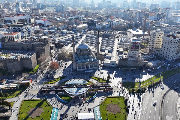 Foto - Sekiz asırlık Kapalı Çarşı AVM'lere direniyor