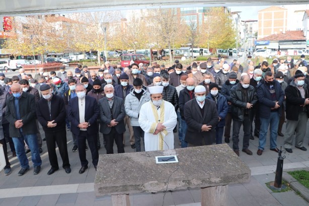 Foto - Sel felaketinde kaybolan vatandaş için gıyabi cenaze namazı
