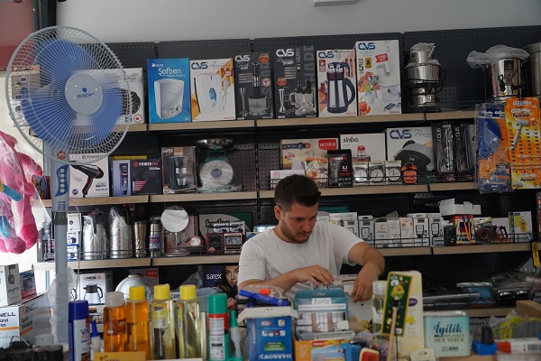 Foto - Sel felaketinin ardından döndü! Ailesine umut oldu