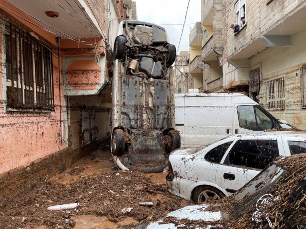 Sel felaketinin ardından ortaya çıkan manzara içler acısı!