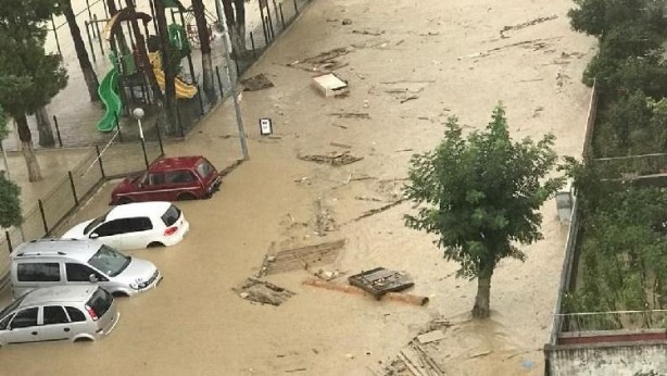 Foto - Sel mağduru en çok zararı neyin verdiğini anlattı: S-400 füzeleri gibi geldi!